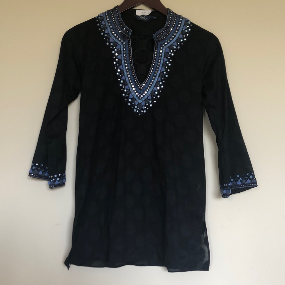 SULU COLLECTION Embellished Tunic Top